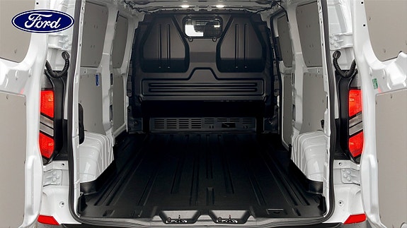 Ford Transit Custom 10 of 12
