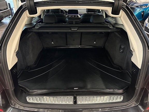 BMW 520d 10 of 30
