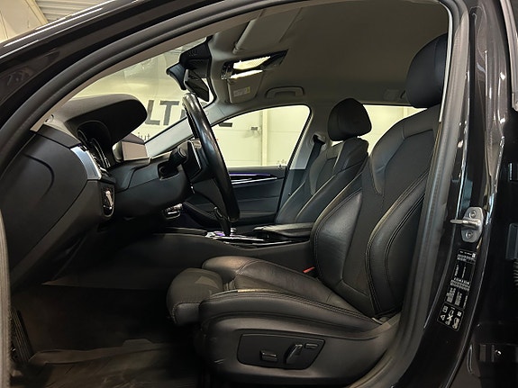 BMW 520d 13 of 30