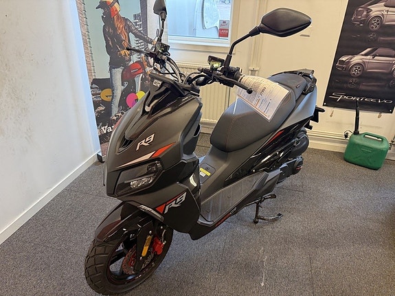 MOTO CR R9 #Utförsäljning# SP T4 EFI Klass 1 (45km/h) 2 of 3
