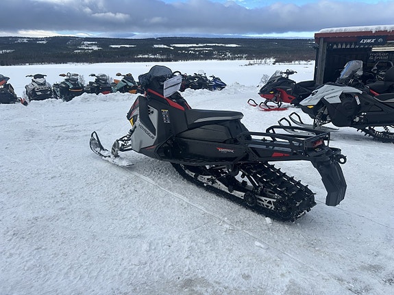 Polaris Voyageur 650 146" -22 4 of 5