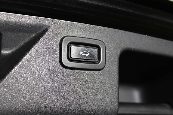 Land Rover Discovery Sport 25 of 27