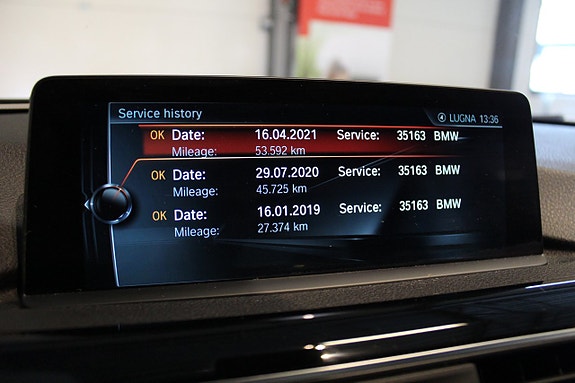 BMW 330e 18 of 25
