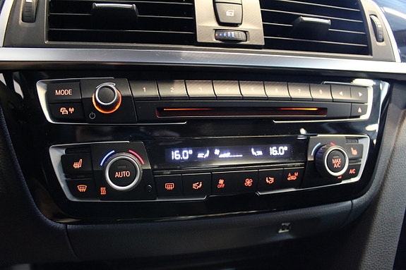 BMW 330e 22 of 25