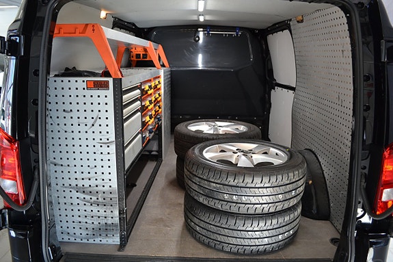 Mercedes-Benz Vito 119 11 of 17