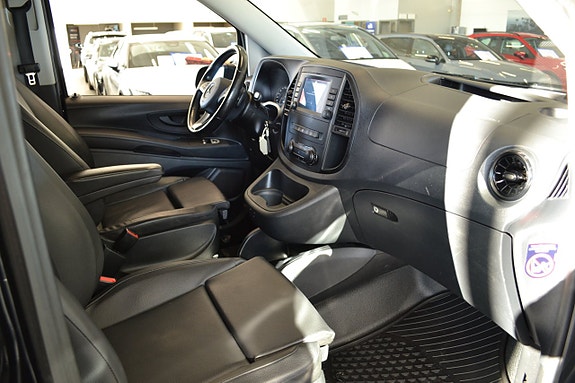 Mercedes-Benz Vito 119 8 of 17