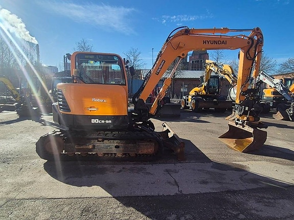 Hyundai Robex 80 CR-9 - C-smörj - Rototilt - Skopa