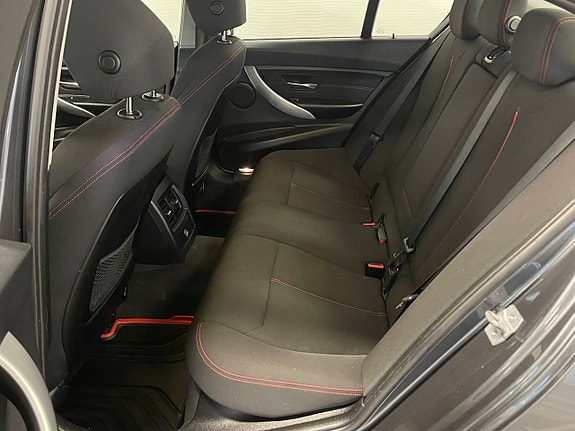 BMW 320 10 of 15