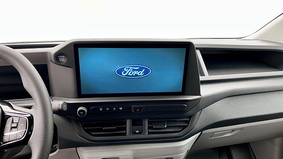 Ford Transit Custom 12 of 12