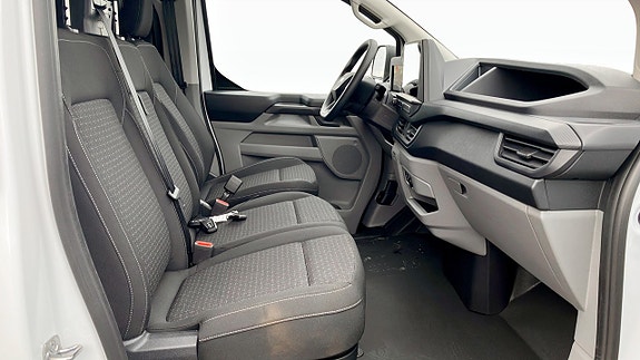 Ford Transit Custom 3 of 5