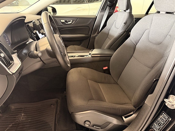 Volvo V60 Cross Country 5 of 5
