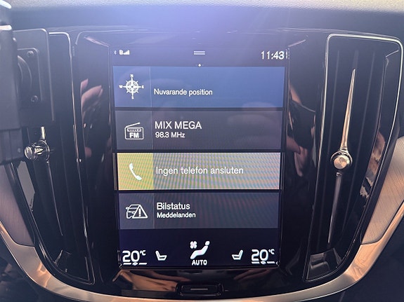 Volvo V60 Cross Country 11 of 17