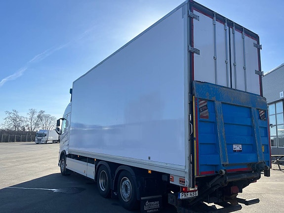 Volvo FH 460 I-Shift 6x2 LNG Kylbil Skåpbil 4 of 10