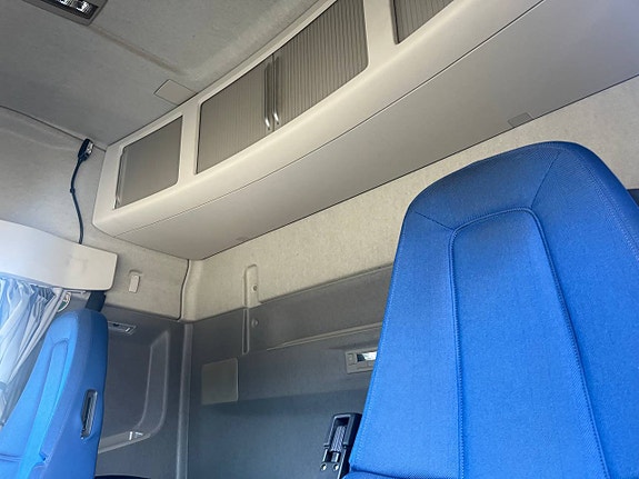 Volvo FH 460 I-Shift 6x2 LNG Kylbil Skåpbil 10 of 10