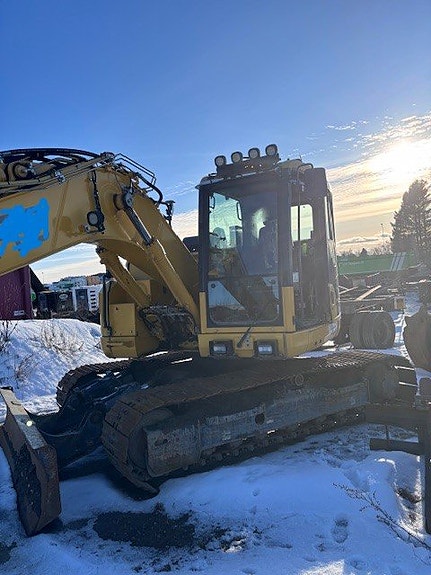 Komatsu PC138US-11
