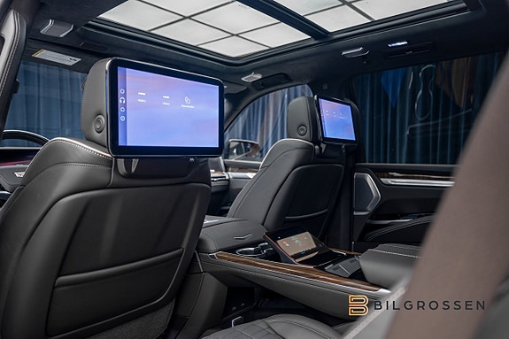 Cadillac Escalade 20 of 29