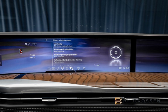 Cadillac Escalade 29 of 29