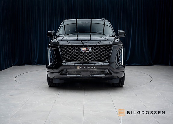 Cadillac Escalade 8 of 29
