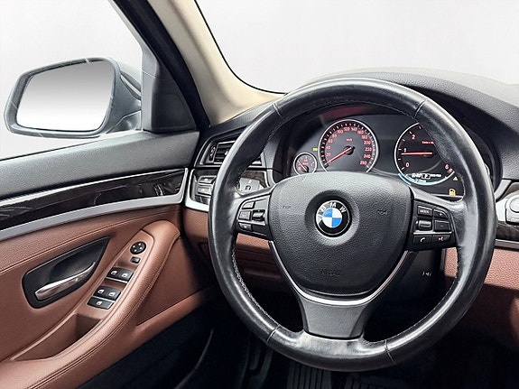 BMW 520 18 of 30