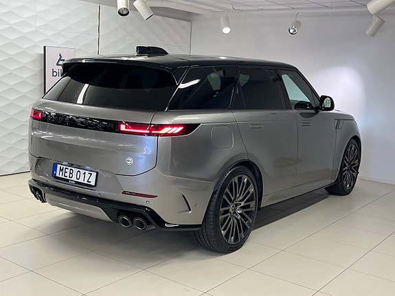 Land Rover Range Rover Sport 2 of 5