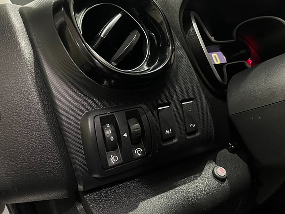Renault Trafic 16 of 16