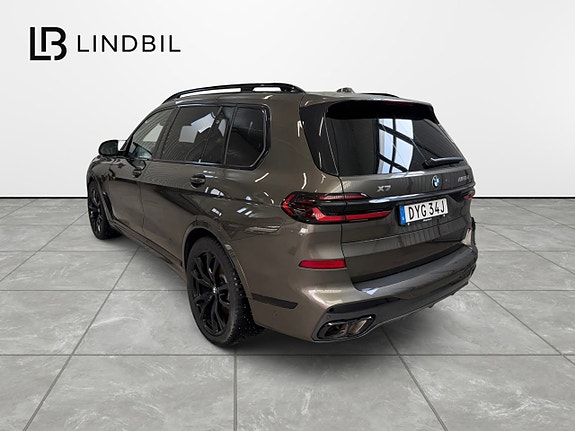 BMW X7 6 of 16