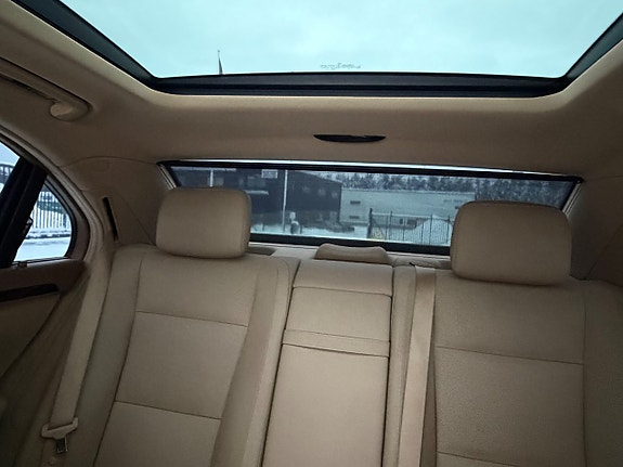 Mercedes-Benz S400 16 of 30