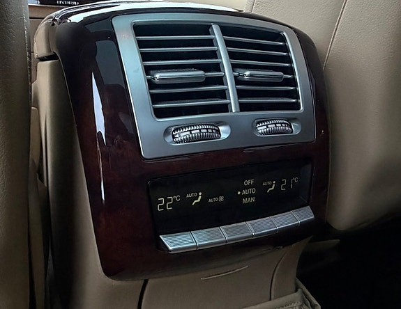 Mercedes-Benz S400 22 of 30