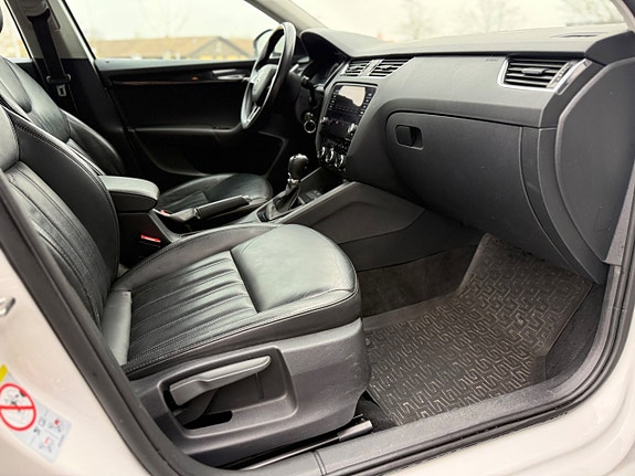 Skoda Octavia 15 of 23