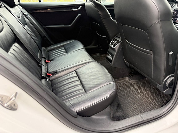 Skoda Octavia 16 of 23