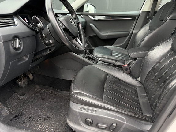 Skoda Octavia 10 of 23