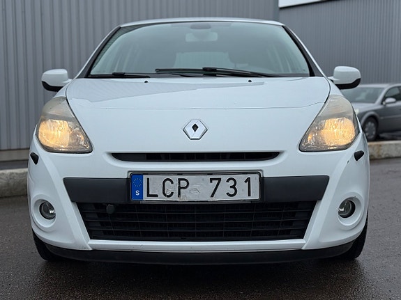Renault Clio 3 of 17