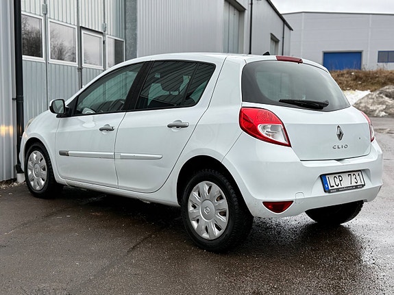 Renault Clio 6 of 17