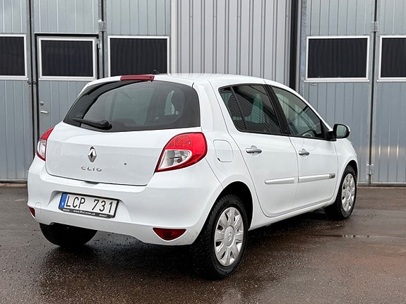 Renault Clio 7 of 17
