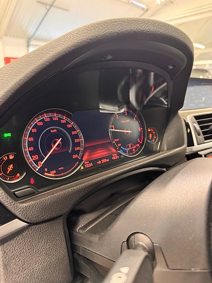 BMW 320d 13 of 13