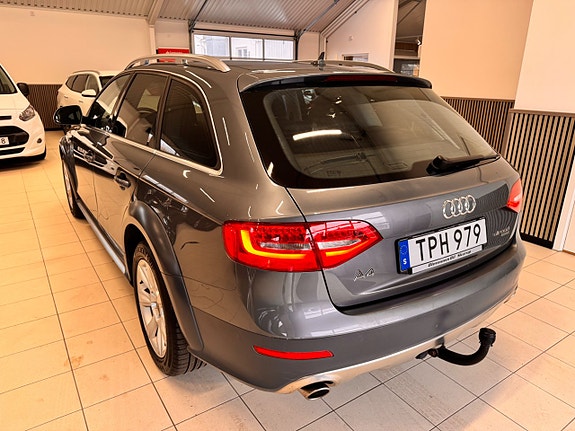 Audi A4 allroad 12 of 16