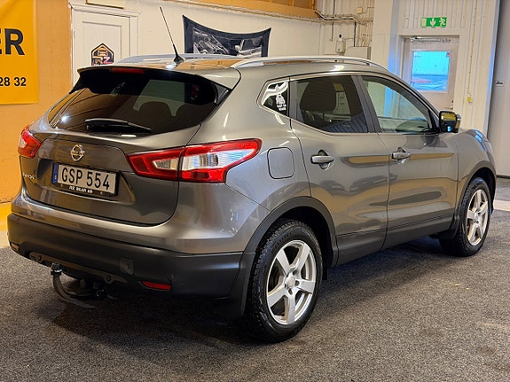 Nissan Qashqai 4 of 5