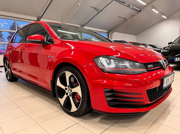 Volkswagen Golf I 3 of 5