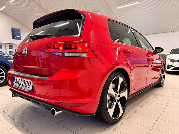 Volkswagen Golf I 4 of 5