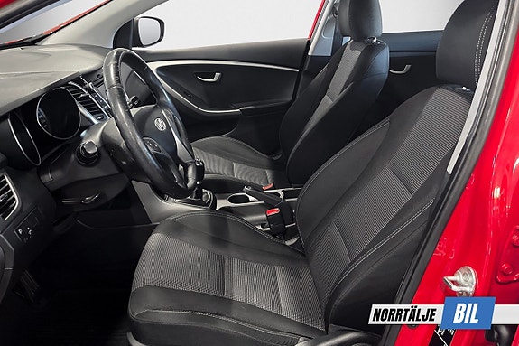 Hyundai i30 8 of 15
