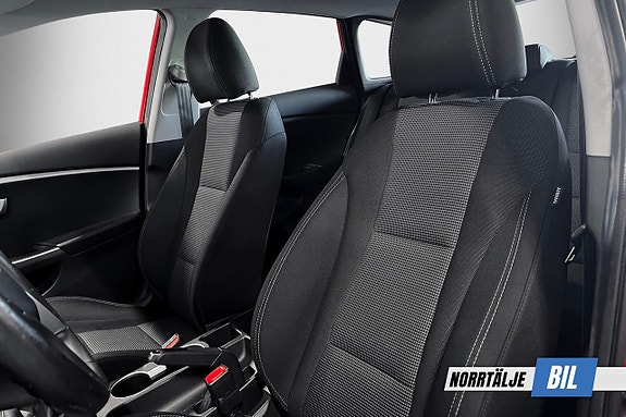 Hyundai i30 10 of 15
