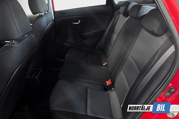 Hyundai i30 13 of 15