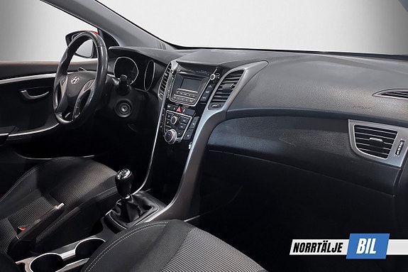 Hyundai i30 11 of 15