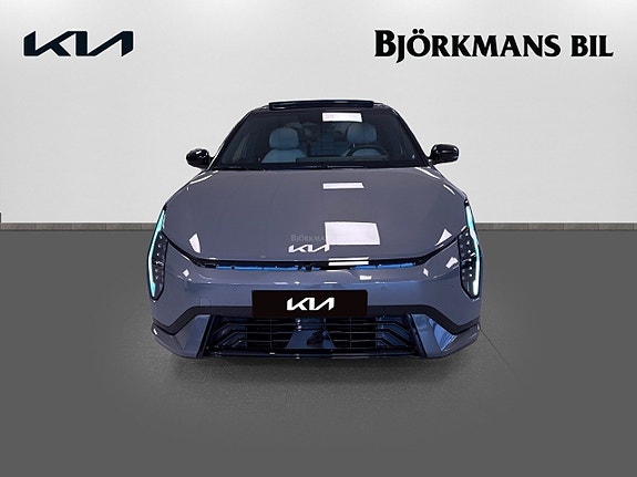 Kia EV4 2 of 27