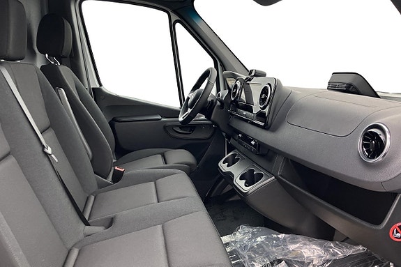 Mercedes-Benz eSprinter 420 10 of 12