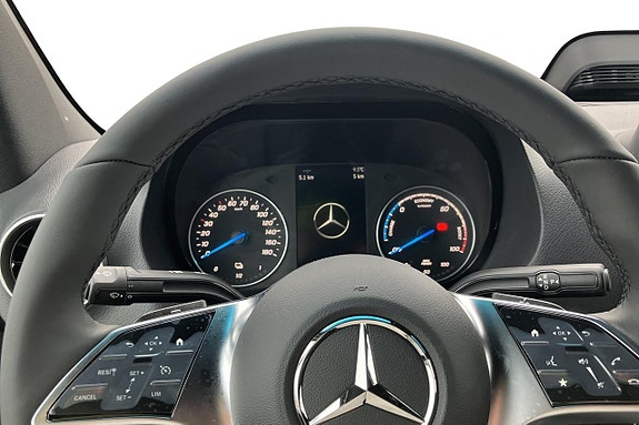 Mercedes-Benz eSprinter 420 7 of 12