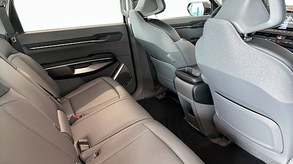 Kia EV9 6 of 14