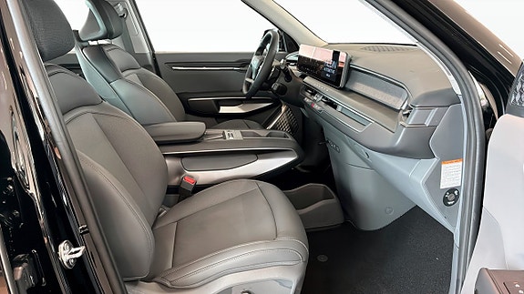 Kia EV9 13 of 14