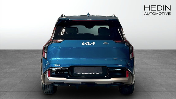 Kia EV9 3 of 15