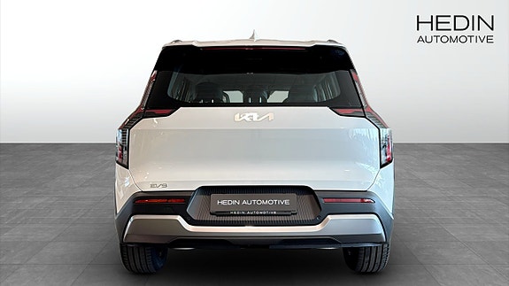 Kia EV9 13 of 14
